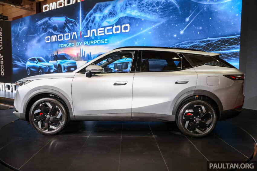 Omoda C7 大马汽车展亮相！纯汽油版本，极可能搭载与 Jaecoo J7 相同的 1.6T + AWD 动力系统，有望今年面市 296090