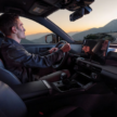 全新六代 2026 Toyota RAV4 全球首发！三种不同外型面貌和多种动力，搭 Toyota Safety Sense 4.0，支持自动变道
