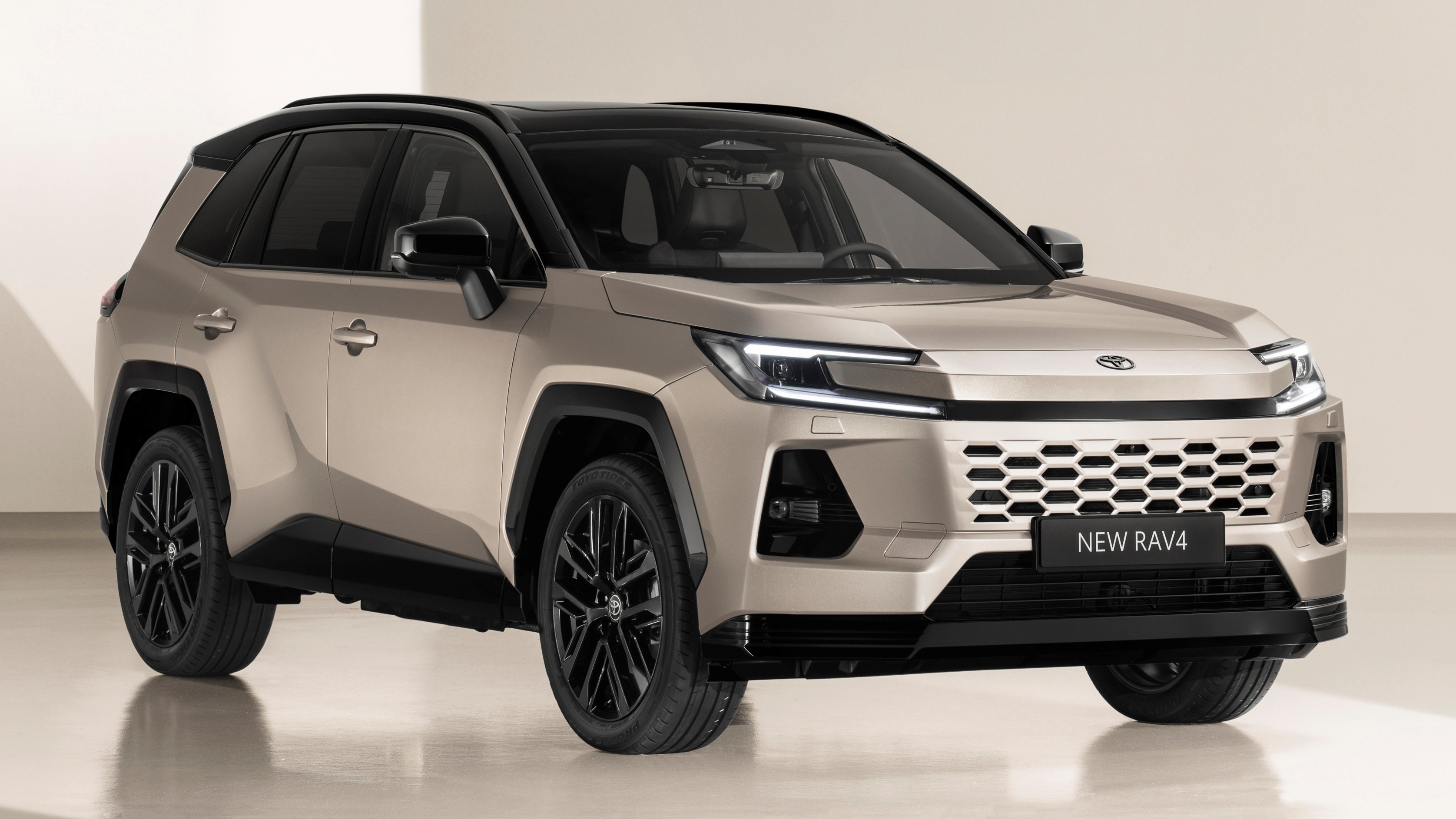 全新六代 2026 Toyota RAV4 全球首发！三种不同外型面貌和多种动力，搭 Toyota Safety Sense 4.0，支持自动变道