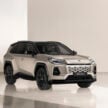 全新六代 2026 Toyota RAV4 全球首发！三种不同外型面貌和多种动力，搭 Toyota Safety Sense 4.0，支持自动变道