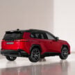 全新六代 2026 Toyota RAV4 全球首发！三种不同外型面貌和多种动力，搭 Toyota Safety Sense 4.0，支持自动变道
