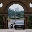 首相安华亲身试驾 Proton eMas 7，盛赞其为大马人的骄傲