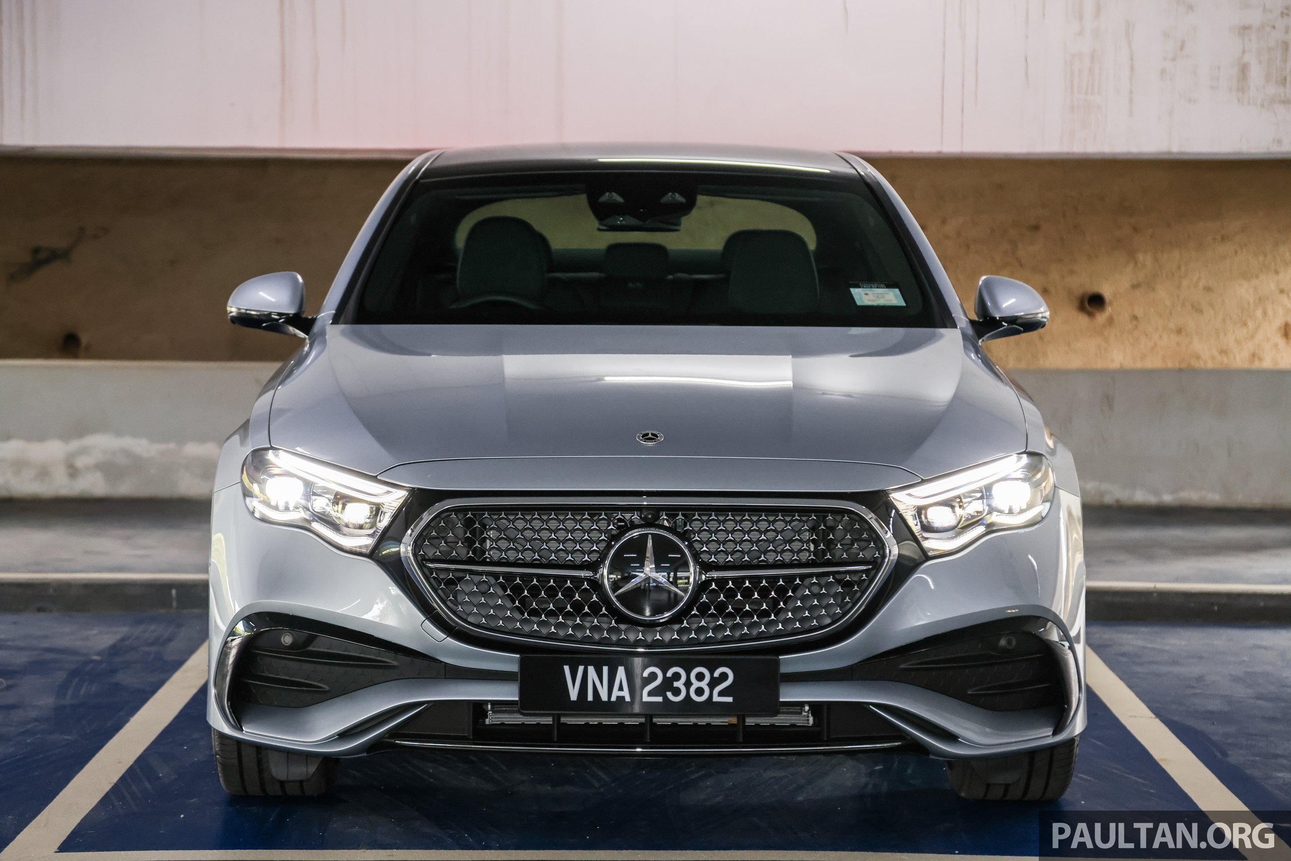 试驾：全新大改款 W214 Mercedes-Benz E 350 e AMG Line！真正焕然“E”新，终于不再是大哥 S-Class 的替身