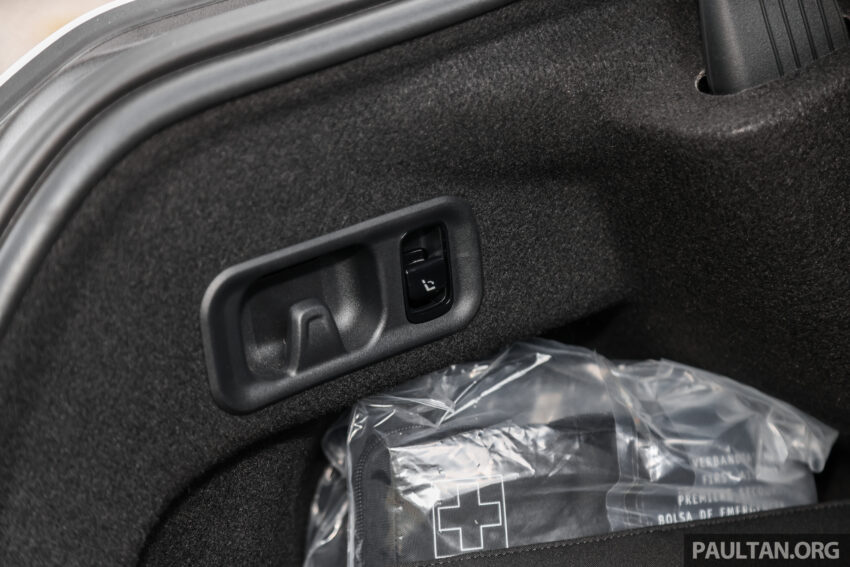 试驾：全新大改款 W214 Mercedes-Benz E 350 e AMG Line！真正焕然“E”新，终于不再是大哥 S-Class 的替身 299214