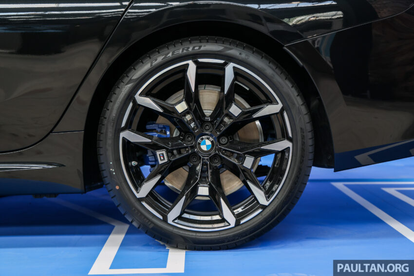 2025 BMW 320i 与 330i 小升级版正式发布, 预估价29万起 298222