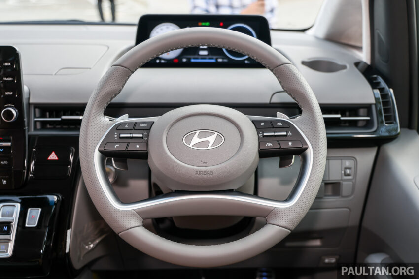 2025 Hyundai Staria 本地预览, 重新引进七人座高端版本, 搭载2.2L四缸柴油涡轮引擎+8AT变速箱, 7月2日正式发布 300000