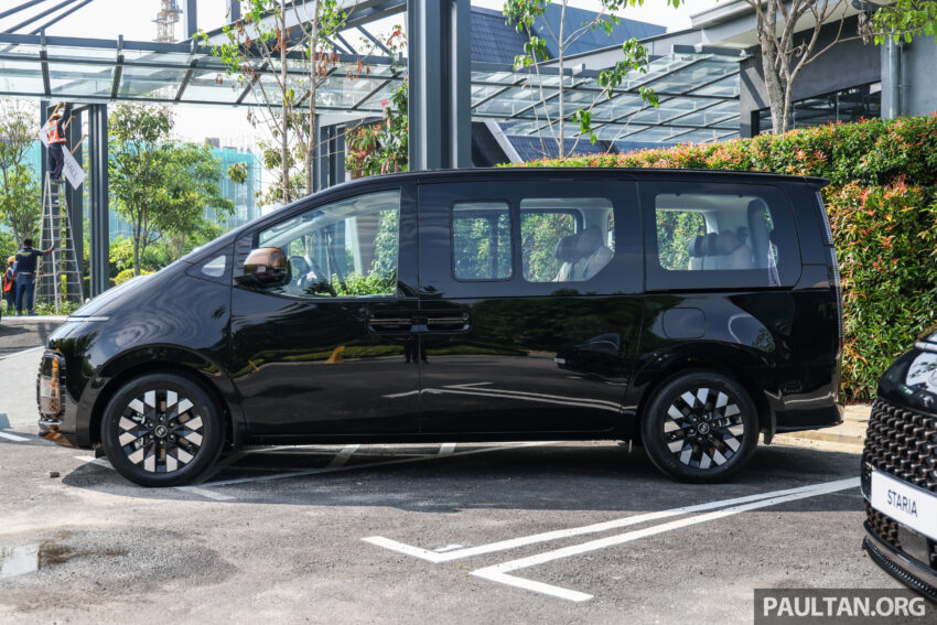 2025 Hyundai Staria 本地预览, 重新引进七人座高端版本, 搭载2.2L四缸柴油涡轮引擎+8AT变速箱, 7月2日正式发布 299988