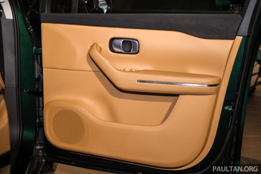 2025 Leapmotor C10 升级版陈列室实拍, 配备加料却同时降价, 如今只需12.5万, 比之前便宜3.4万, 续航里程424公里 298939