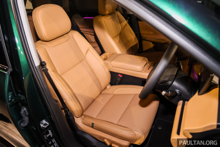 2025 Leapmotor C10 升级版陈列室实拍, 配备加料却同时降价, 如今只需12.5万, 比之前便宜3.4万, 续航里程424公里 298942