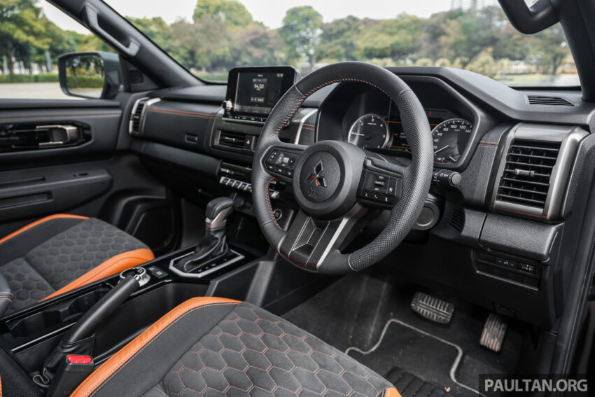 2025 Mitsubishi Triton Athlete 升级版完整实拍图集, 价格下调但配备却更好, 新车价15.99万, 享5年原厂免费保养配套 299824