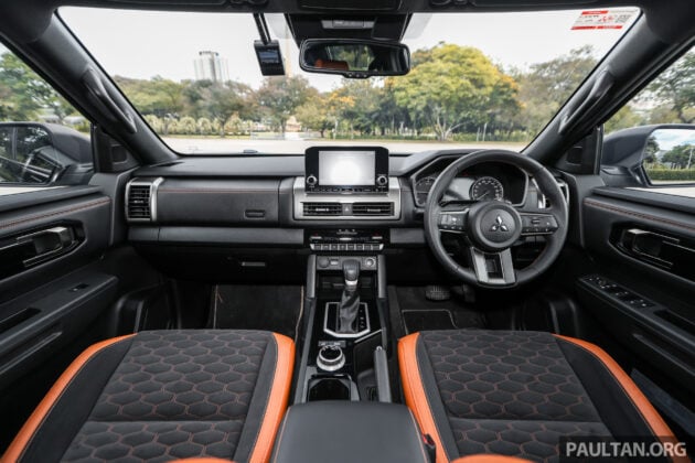 2025 Mitsubishi Triton Athlete 升级版完整实拍图集, 价格下调但配备却更好, 新车价15.99万, 享5年原厂免费保养配套