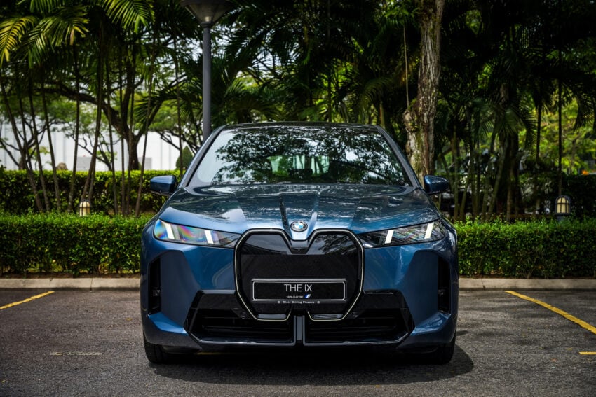 2025 BMW iX 小改款登陆大马, 提供 xDrive45 Sport 与 xDrive60 M Sport Pro, 续航里程达701公里, 售RM426k起 303283
