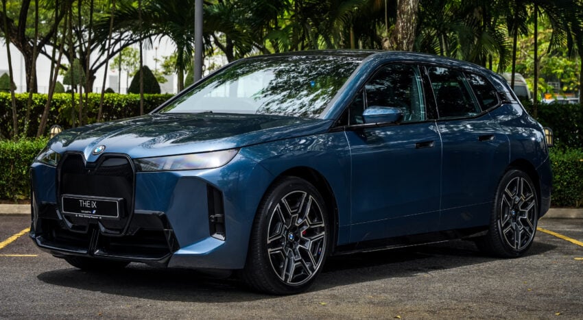 2025 BMW iX 小改款登陆大马, 提供 xDrive45 Sport 与 xDrive60 M Sport Pro, 续航里程达701公里, 售RM426k起 303284