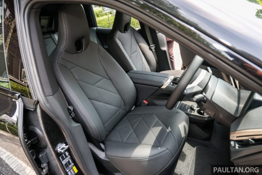 2025 BMW iX 小改款登陆大马, 提供 xDrive45 Sport 与 xDrive60 M Sport Pro, 续航里程达701公里, 售RM426k起 303368