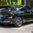 2025 BMW iX 小改款登陆大马, 提供 xDrive45 Sport 与 xDrive60 M Sport Pro, 续航里程达701公里, 售RM426k起