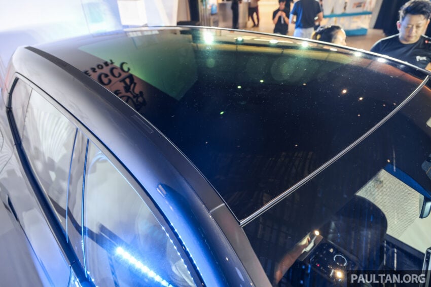2025 BMW iX 小改款登陆大马, 提供 xDrive45 Sport 与 xDrive60 M Sport Pro, 续航里程达701公里, 售RM426k起 303387