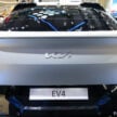 Kia EV4 纯电四门房车东南亚首秀亮相印尼车展, 400V电动架构, 7.4秒破百, 续航里程可达630公里, 29分钟充电至80%