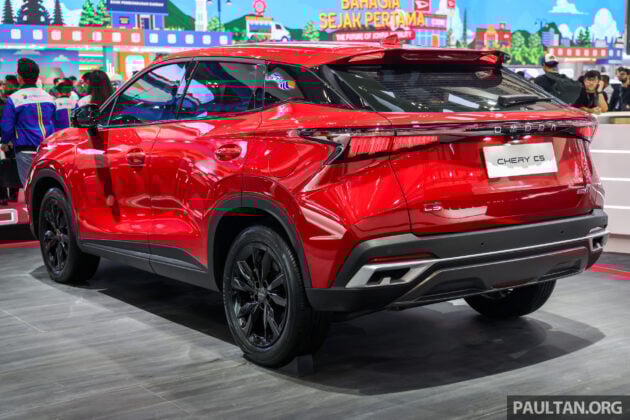 Chery C5 小改款登陆印尼, 我国称为 Omoda 5, 依旧搭载1.5T四缸涡轮引擎+双离合器变速箱, 售价从8.3万令吉起