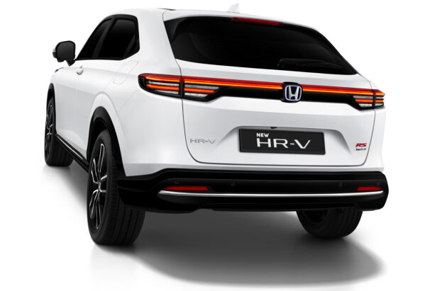 2025 Honda HR-V 小改款开启预购, 原厂预告第三季发布