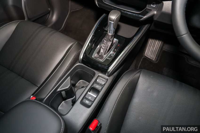 2025 Honda HR-V 1.5 V 小改款完整实拍, 售价13.8万令吉 304077