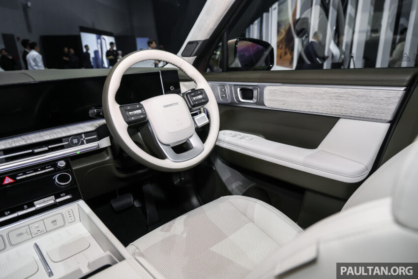 全新五代 2025 Hyundai Santa Fe 本地发布！划分三个版本、提供1.6T混动和2.5T汽油引擎两种动力，售RM225k起 300877