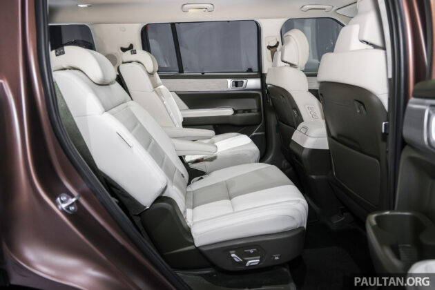 全新五代 2025 Hyundai Santa Fe 本地发布！划分三个版本、提供1.6T混动和2.5T汽油引擎两种动力，售RM225k起