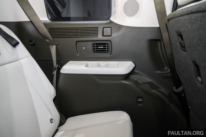 全新五代 2025 Hyundai Santa Fe 本地发布！划分三个版本、提供1.6T混动和2.5T汽油引擎两种动力，售RM225k起 300900
