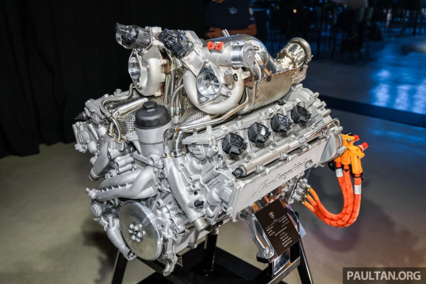 Lamborghini Temerario 登陆大马！搭载4.0L V8双涡轮增压引擎插混系统，920 PS马力、2.7秒破百！税前售135万 302086