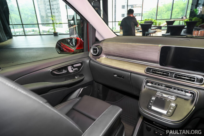 2025 Mercedes-Benz EQV300 Avantgarde 小改款纯电动MPV本地正发布, WLTP续航里程可达374公里, 售价45万 300955