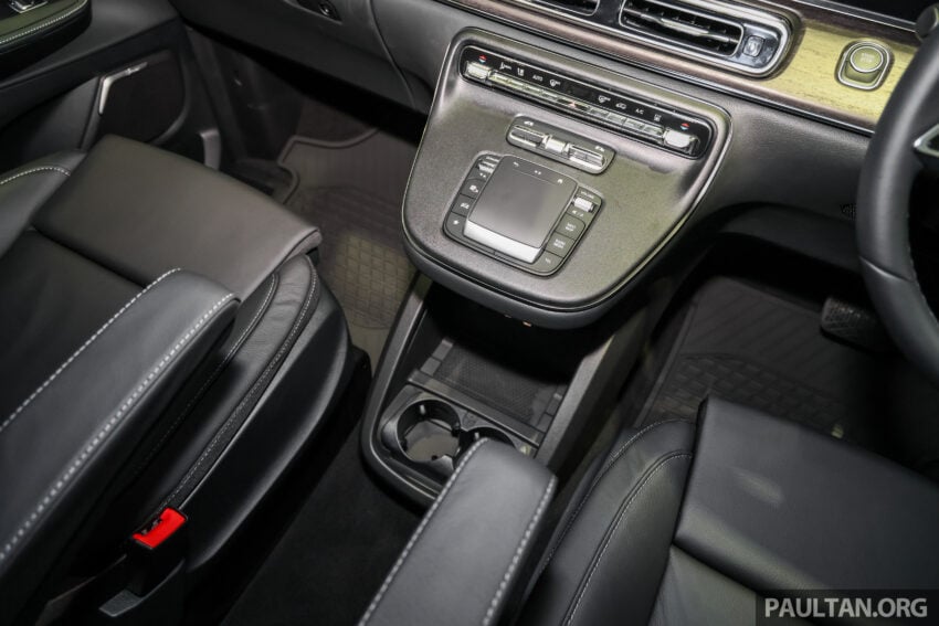 2025 Mercedes-Benz EQV300 Avantgarde 小改款纯电动MPV本地正发布, WLTP续航里程可达374公里, 售价45万 300942