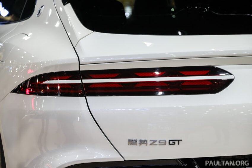 腾势 Denza Z9 GT 于 PACE 2025 公开预览！高端高性能四门 Fastback GT，3.4秒破百！提供纯电和插混两种选择 303174