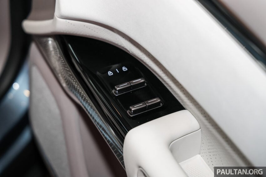 Zeekr 7X 纯电SUV亮相 PACE 2025, 首500名车主可以低至18.2万令吉入手, 续航可达600公里, 10.5分钟充电至80% 302982