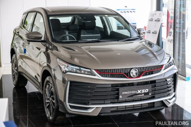 2025 Proton X50 1.5 Executive 陈列室实拍, 定位车系最入门, 搭载同样引擎, 手动绒布座椅, 17寸轮毂, 没电动尾门