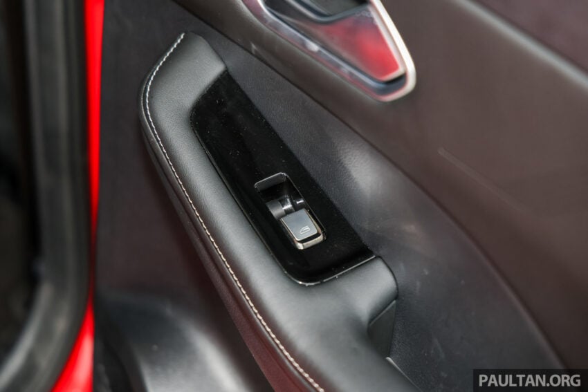 2025 Proton X50 小改款完整规格公布, 改搭动力更强1.5L四缸涡轮引擎, 支持无线 Apple CarPlay 与 Android Auto 301194