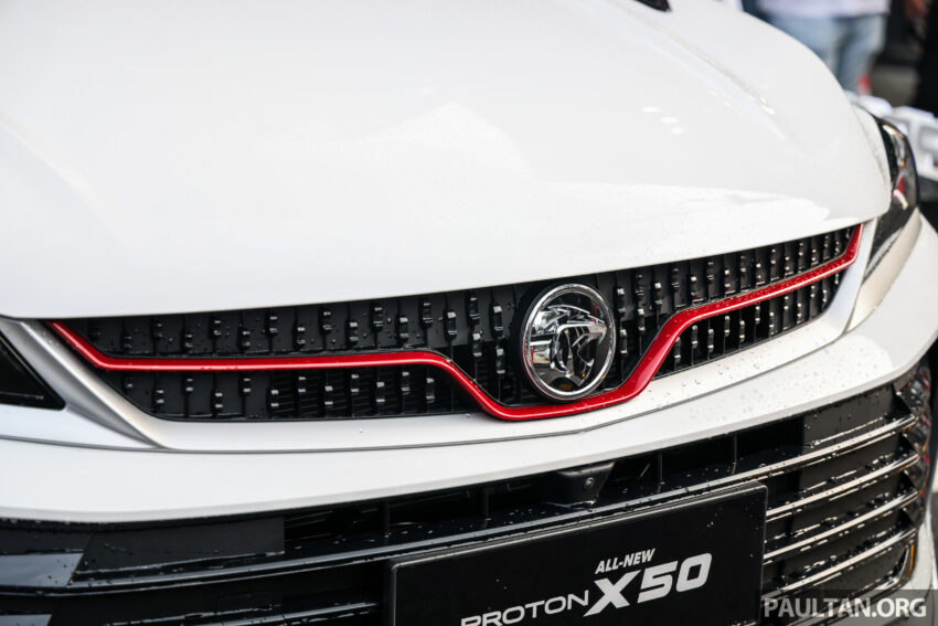 2025 Proton X50 小改款首度公开亮相, 确认改搭全新四缸涡轮引擎, 14.6寸屏支持 Apple CarPlay 与 Android Auto 300688