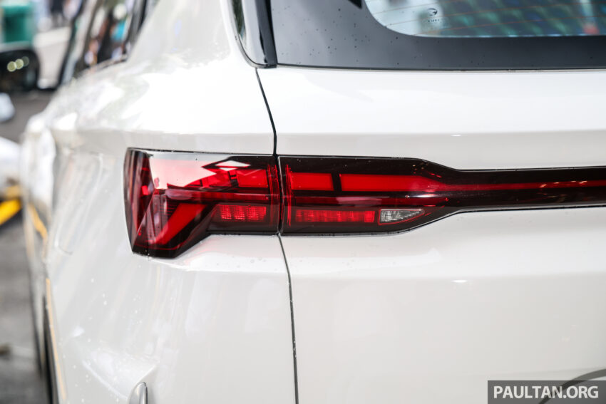 2025 Proton X50 小改款首度公开亮相, 确认改搭全新四缸涡轮引擎, 14.6寸屏支持 Apple CarPlay 与 Android Auto 300702