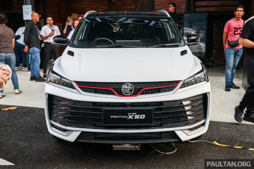 2025 Proton X50 小改款首度公开亮相, 确认改搭全新四缸涡轮引擎, 14.6寸屏支持 Apple CarPlay 与 Android Auto 300682