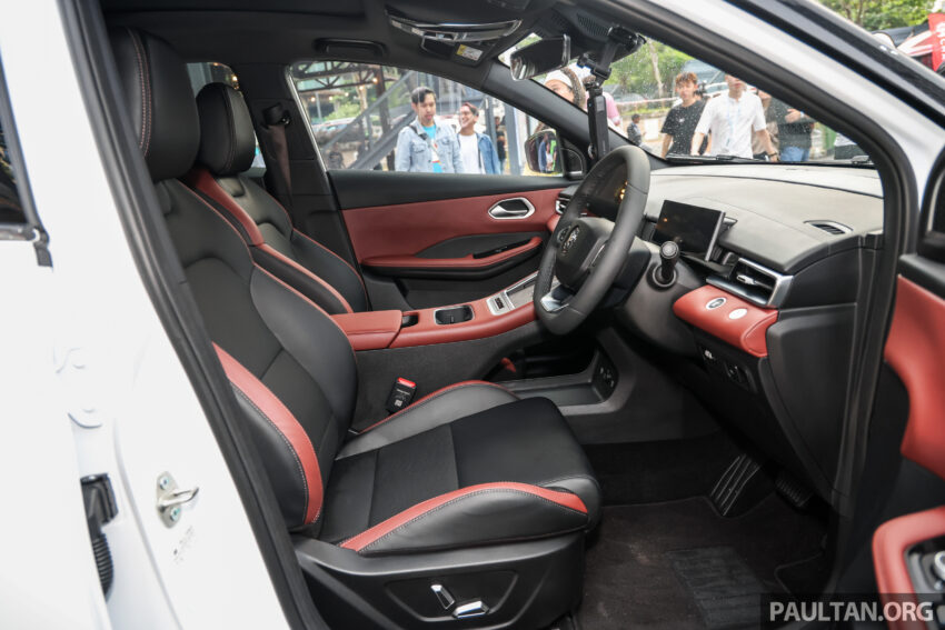 2025 Proton X50 小改款首度公开亮相, 确认改搭全新四缸涡轮引擎, 14.6寸屏支持 Apple CarPlay 与 Android Auto 300731