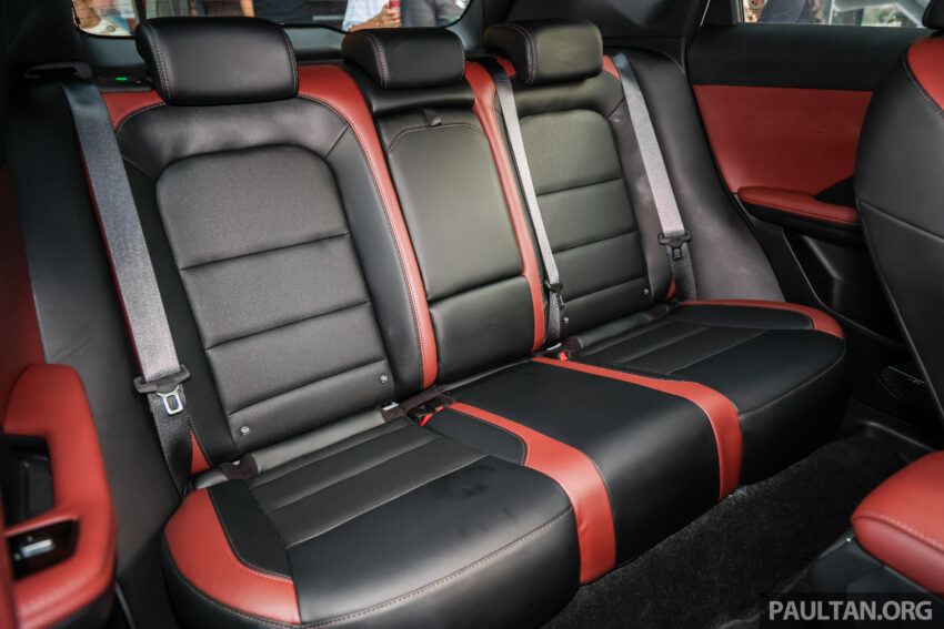 2025 Proton X50 小改款首度公开亮相, 确认改搭全新四缸涡轮引擎, 14.6寸屏支持 Apple CarPlay 与 Android Auto 300744