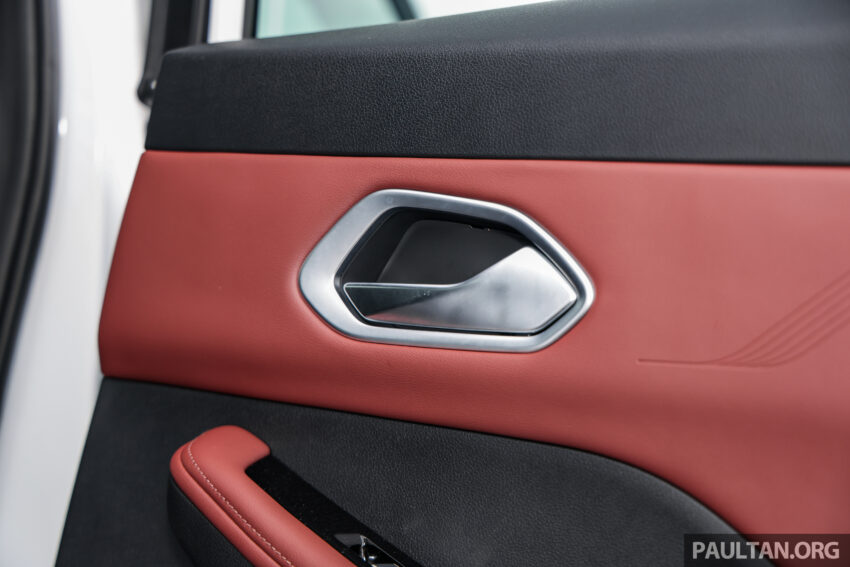 2025 Proton X50 小改款完整规格公布, 改搭动力更强1.5L四缸涡轮引擎, 支持无线 Apple CarPlay 与 Android Auto 300656