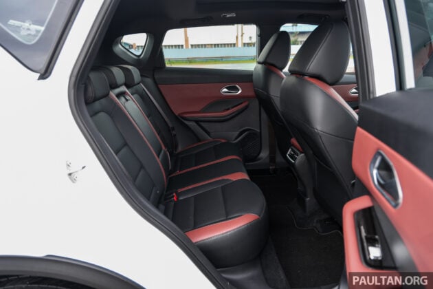 2025 Proton X50 正式发布, 改搭1.5L四缸涡轮引擎, 14.6寸屏支持 Apple CarPlay 与 Android Auto, 售价从8.98万起