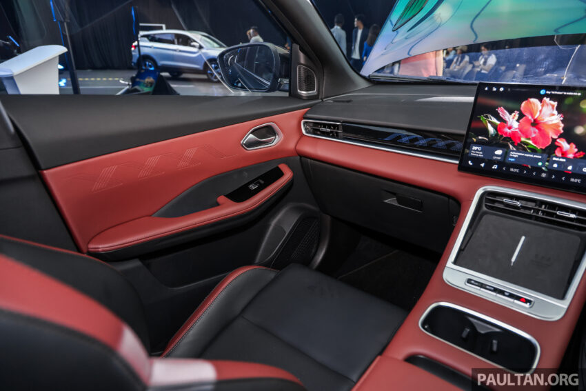 2025 Proton X50 小改款完整规格公布, 改搭动力更强1.5L四缸涡轮引擎, 支持无线 Apple CarPlay 与 Android Auto 300532