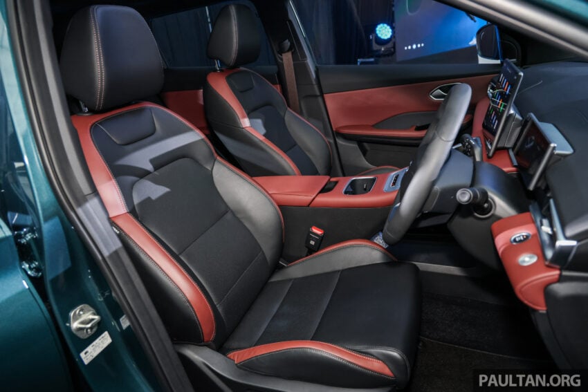 2025 Proton X50 小改款完整规格公布, 改搭动力更强1.5L四缸涡轮引擎, 支持无线 Apple CarPlay 与 Android Auto 300541