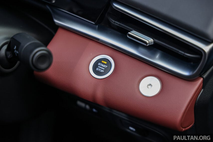 2025 Proton X50 小改款完整规格公布, 改搭动力更强1.5L四缸涡轮引擎, 支持无线 Apple CarPlay 与 Android Auto 300545