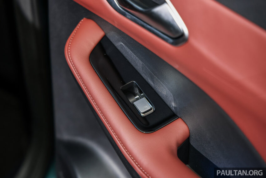 2025 Proton X50 小改款完整规格公布, 改搭动力更强1.5L四缸涡轮引擎, 支持无线 Apple CarPlay 与 Android Auto 300548