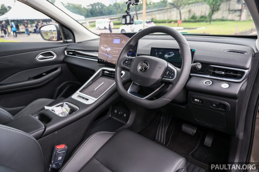 2025 Proton X50 小改款完整规格公布, 改搭动力更强1.5L四缸涡轮引擎, 支持无线 Apple CarPlay 与 Android Auto 300450