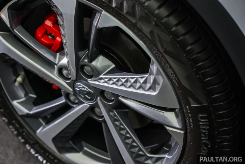 2025 Proton X50 小改款完整规格公布, 改搭动力更强1.5L四缸涡轮引擎, 支持无线 Apple CarPlay 与 Android Auto 300393