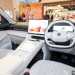 Proton eMas 7 迎来小升级！新增 Obsidian Black 车身配色；限量 Alabaster White 内饰；正式导入 Apple CarPlay