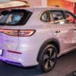 Proton eMas 7 迎来小升级！新增 Obsidian Black 车身配色；限量 Alabaster White 内饰；正式导入 Apple CarPlay
