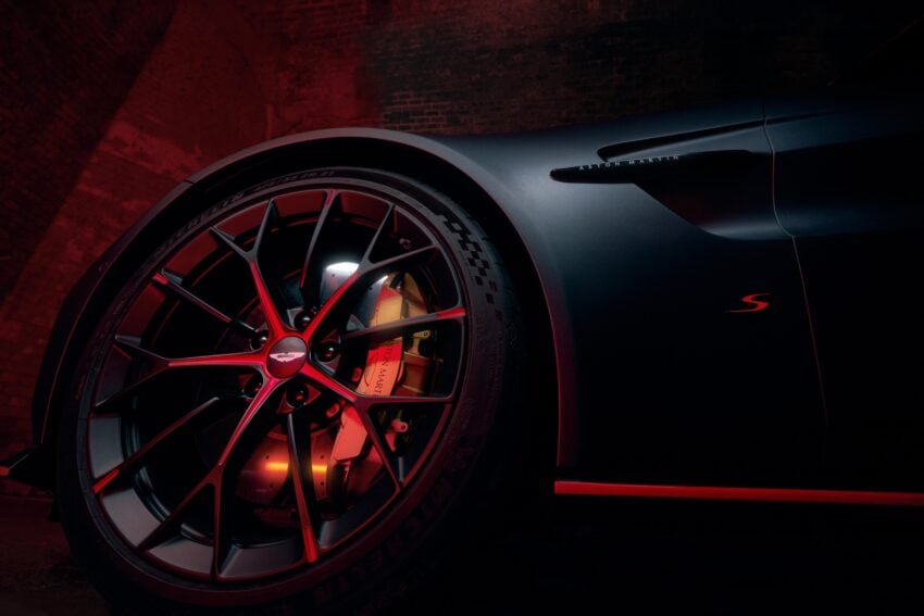 2025 Aston Martin Vantage S 升级版全球首发, 4.0L V8双涡轮增压引擎, 680PS/800Nm, 3.4秒破百, 极速325km/h 301896
